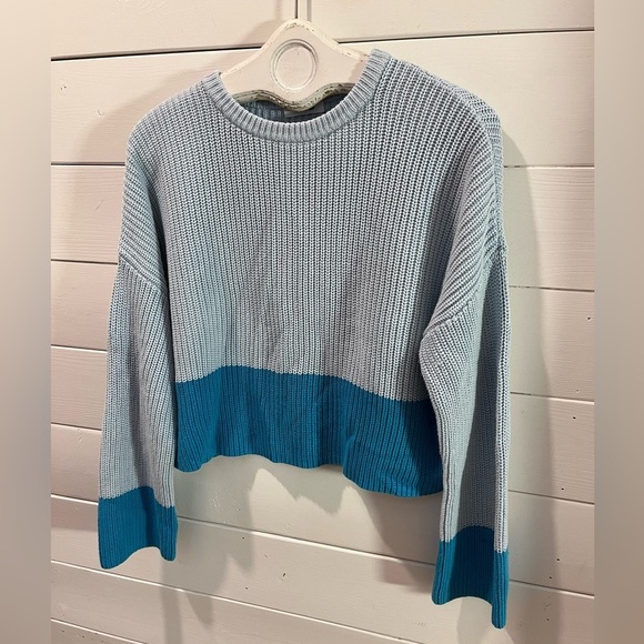 🩵 525 – Blue Colorblock Cotton Knit Sweater – Size M/L (based on measurements) - Picture 4 of 7